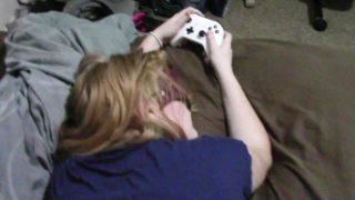 18 YO GAMER GINGER BITCH FUCKED WHILE PLAYING PLANTS VS ZOMBIES (PART 1) ;)