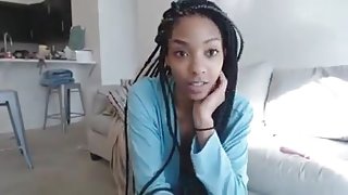 Sexy ebony masturbating on cam