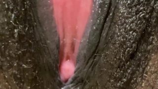 EBONY MASTURBATION - FINGERING MY NOISY WET PUSSY (CLOSE UP)