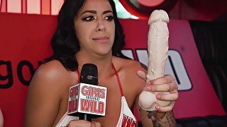 GIRLSGONEWILD - Sexy Latina Mia Martinez Removes Her Bikini And Masturbates