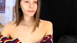 amateur dyanne18 fingering herself on live webcam