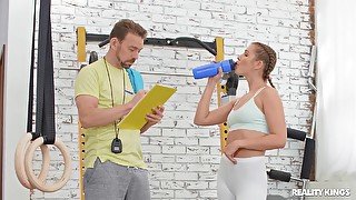 Alexis Crystal - Twerking Out At The Gym In Hd