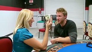 Banging Sexy MILF Dallas Diamondz's Cunt on a Poker Table