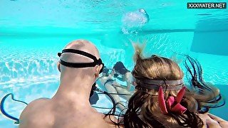 Eva Sasalka and Jason being watched underwater while fucking