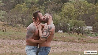 Fucking a horny friend outdoors makes this gay guy happy