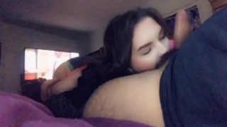 Idaho slut loves sucking cock 