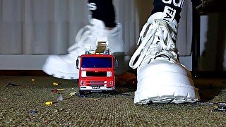 Toycar Crushing with Buffalo Sneaker