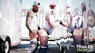 TRAILERTRASHBOYS - Bareback With Bryce Hart and Romeo Davis