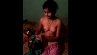 sexy northindian shows nude to bf