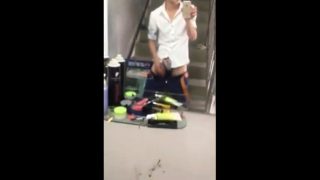 chinese teen jerking off (1'53'')