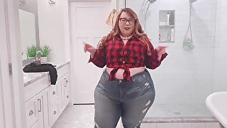 Fat queen tries on clothes for a date - Bbwudderlyadorable