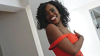 Cute Black Amateur Babe Tricked in Fake Model Audition Cumshot