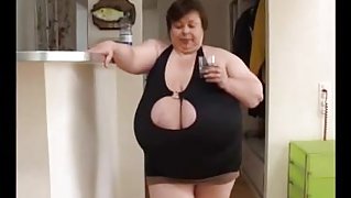 Bbw big moster tits