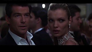 Celebrity Rene Russo sex scene-Thomas Crown Affair (1999)