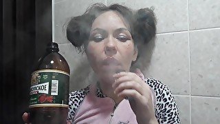 stepsister in the toilet smoking and pissing