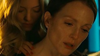 Lesbian scene from Julianne Moore and Amanda Seyfried