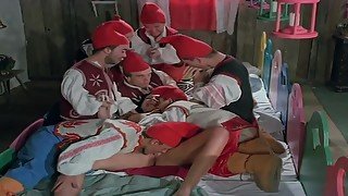 Snow White In And The Seven Dwarfs Porn Parody