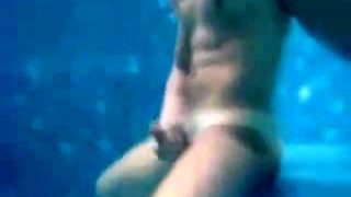 Str8 underwater and cum