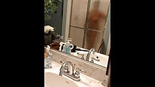 Voyeur: Shower Spy