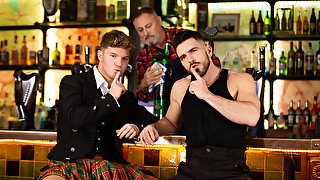 Raw sodomy with Dean Young bottoming big
