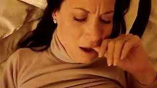 Fucking shaved pussy of my brunette milf fuck friend