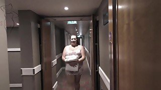 Hotel Maid gets a pussy full