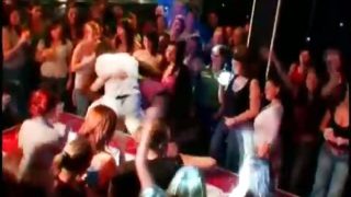 Afro hot stripper dances with girls at a sex party