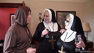 Nuns fuck with the monk in crazy threesome fetish