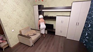 Milf wanted to figure out the TV and got a dick in the ass