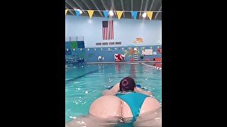 SSBBW Swimming pool booty tease