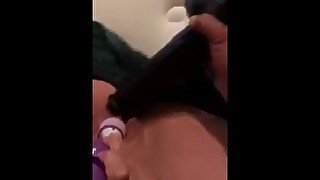 Wife squirts on a huge dildo