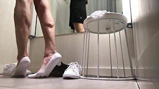 Fitting Room Feet And Legs Preview