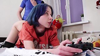 teen 18+ Gamer Girl Gets Fucked And Gets Orgasm While She Plays Uncharted