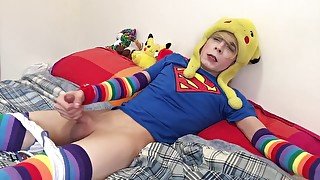 Twink plays with toys and jerks off