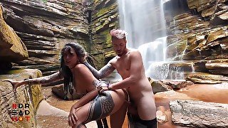 I Go To Fuck In A Waterfall And Almost Get Caught Very Risky! - Dreadhot