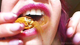 A nut explosion: crushing and eating 3 walnuts with my molars, messy mouth