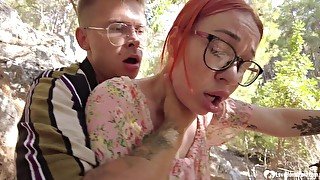 Beauty girlfriend fucked in the woods and creampied