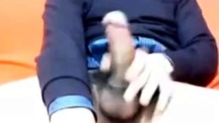 Italian Str8 Guy with Big Cock cums on cam #118