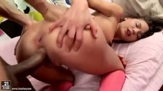 Hot black slut brings dude to ejaculation