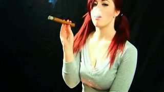 Homely Whooping Furious Smoking Chick Fetish Makeout