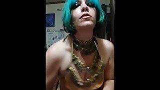 Belly dancer wiggles ass for you