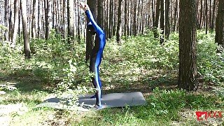 Contortion Outdoors - Watch4Fetish