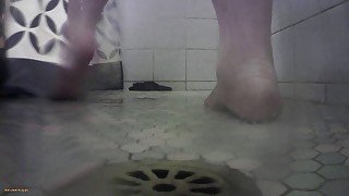 BBW shower feet