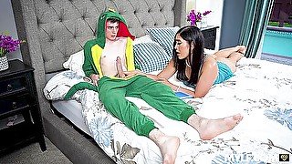New Emerald Loves I Only Swallow Your Cum (19-02-2025) Hardcore Roleplay Family Stepmom Iluvy Lulustream Bigwarp.io