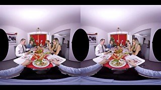 The Christmas Dinner - RealityLovers