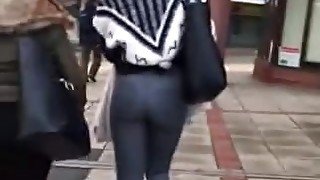 Hot Jeans Ass Ebony (Follow)