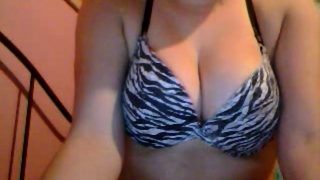 Cute Girl Shows Tits And Pussy On Chatroulette