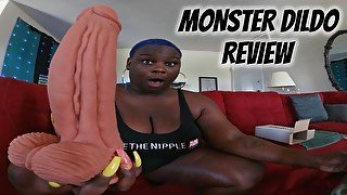 MONSTER DILDO REVIEW IT STRETCHES MY PUSSY SO GOOD!