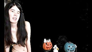 Halloween pumpkin play starring Alexandria Wu