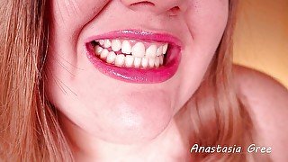 Perfectly sharp teeth - pink lipgloss